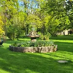 Logis De France- Restaurant Grill Hotel