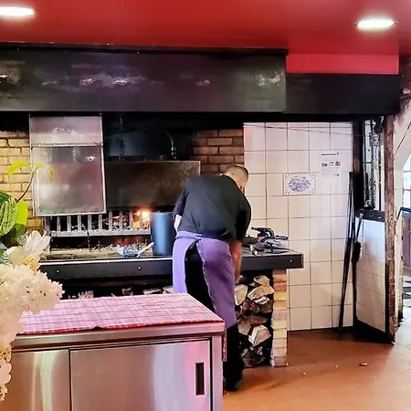 Logis De France- Restaurant Grill Hotel Domfront (Orne)