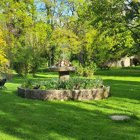 Logis De France- Restaurant Grill Hotel