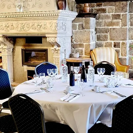 Logis De France- Restaurant Grill 栋弗龙