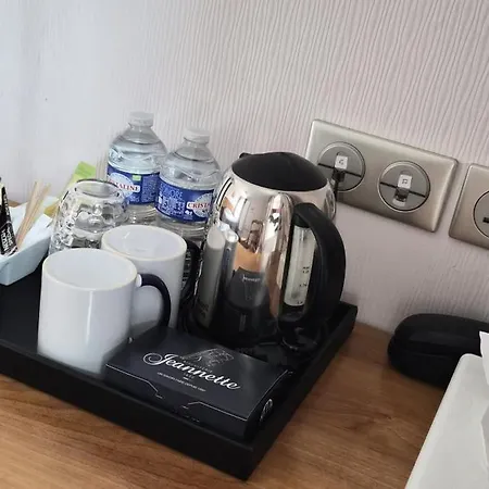 Logis De France- Restaurant Grill 酒店 栋弗龙