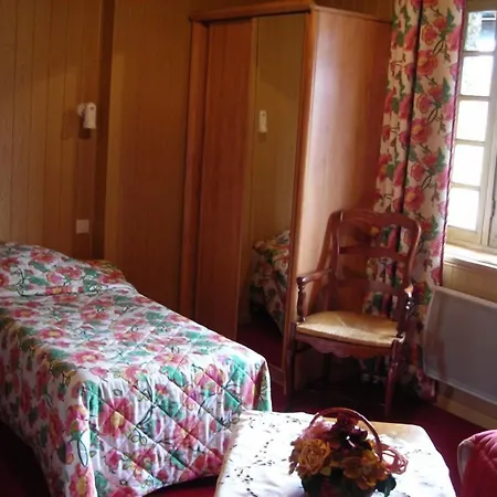 Logis De France- Restaurant Grill Hotel 2*