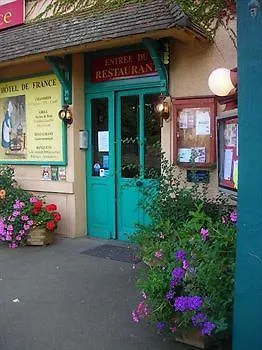 Logis De France Restaurant Grill 2* ドンフロン