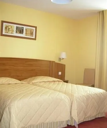 Logis De France- Restaurant Grill Domfront (Orne)