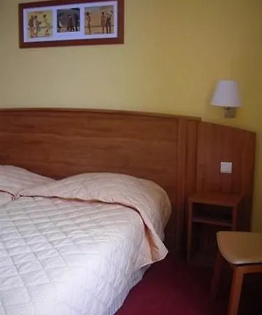 Hotel Logis De France Restaurant Grill Domfront (Orne)