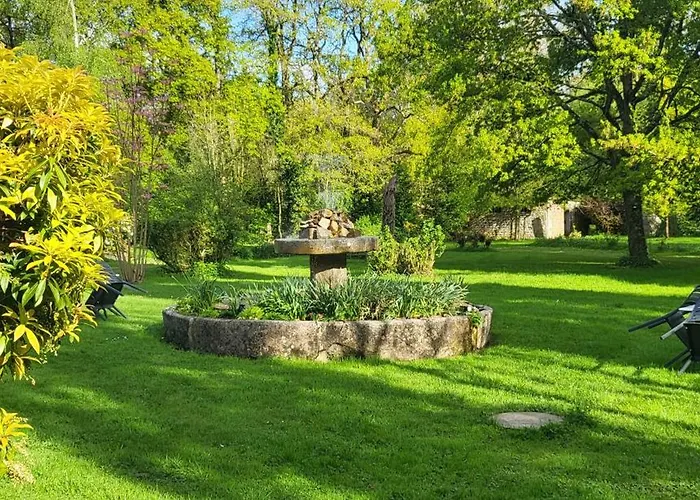 Logis De France- Restaurant Grill Hotel