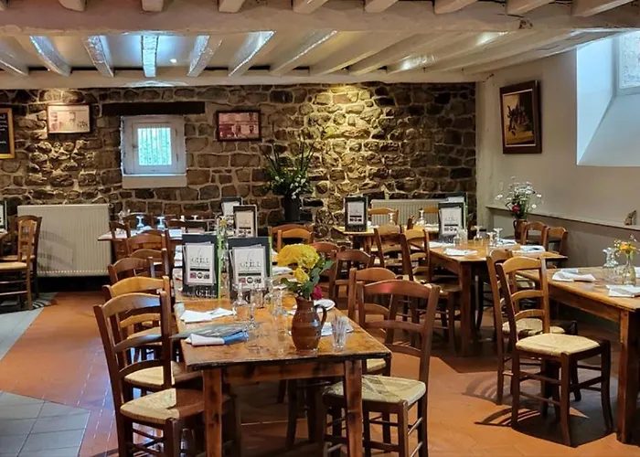 Logis De France- Restaurant Grill Hotel Domfront (Orne)