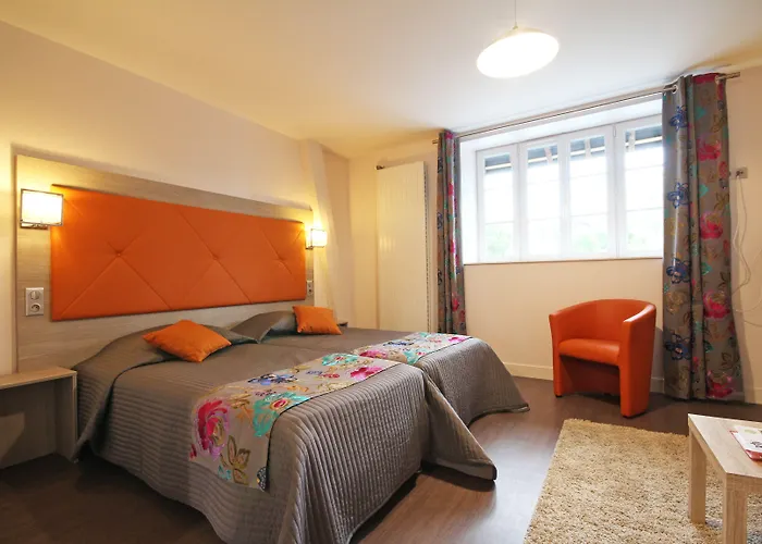 Logis De France- Restaurant Grill Hotel 2*