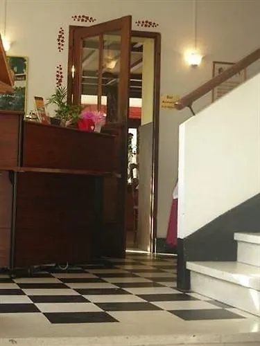 Hotel Logis De France- Restaurant Grill 2*